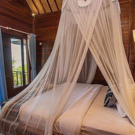 Tawe Ocean Blue Villa Lembongan Exterior foto